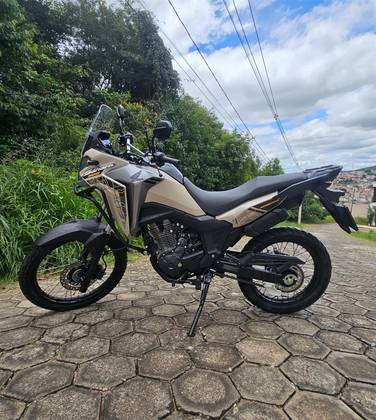 HONDA XRE 300 SAHARA ADVENTURE 